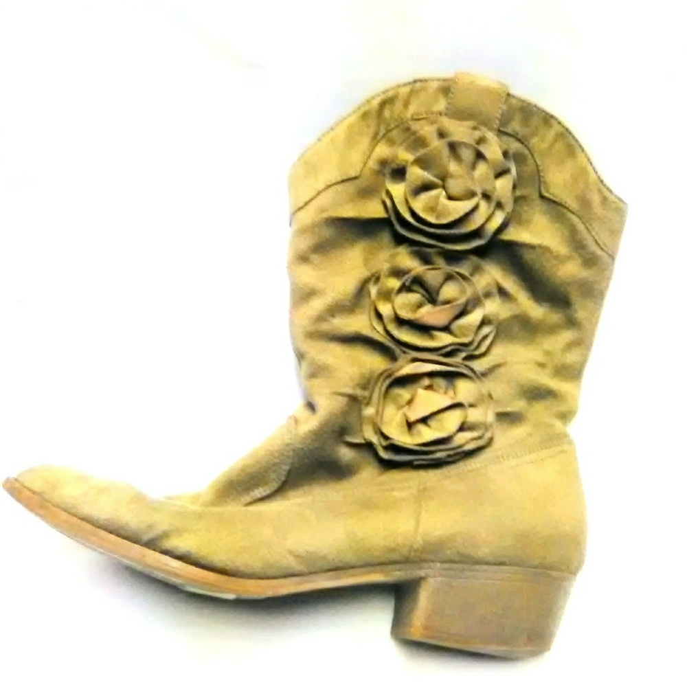 Green Heeled Boots